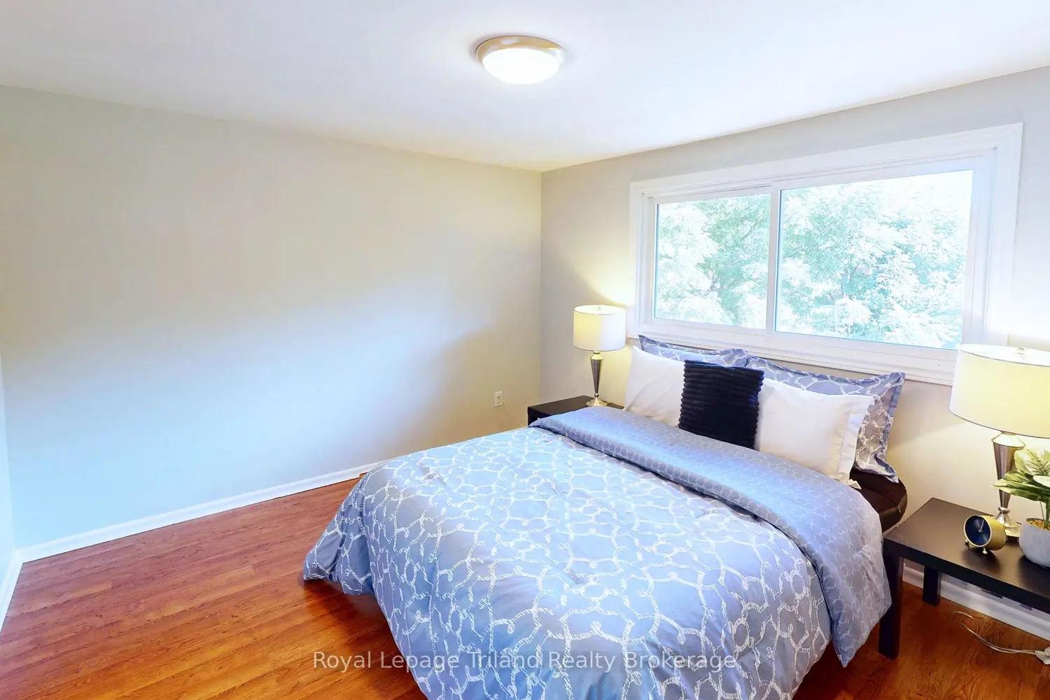 Additional image 11 of 648 Brant Street