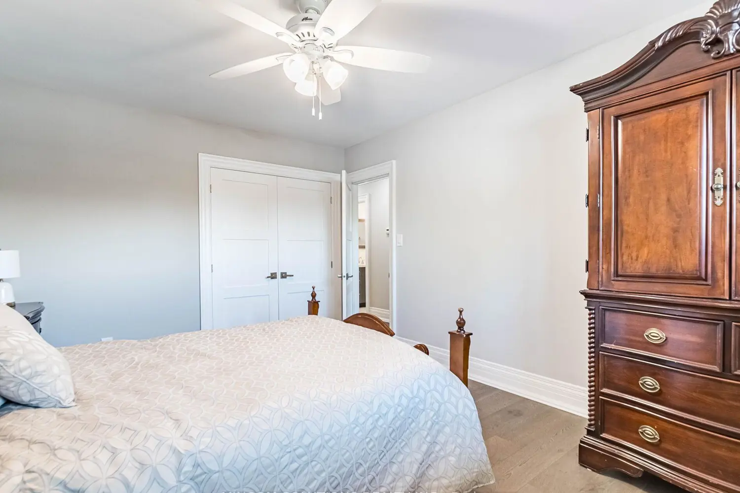 Additional image 10 of 37 Suburban Drive