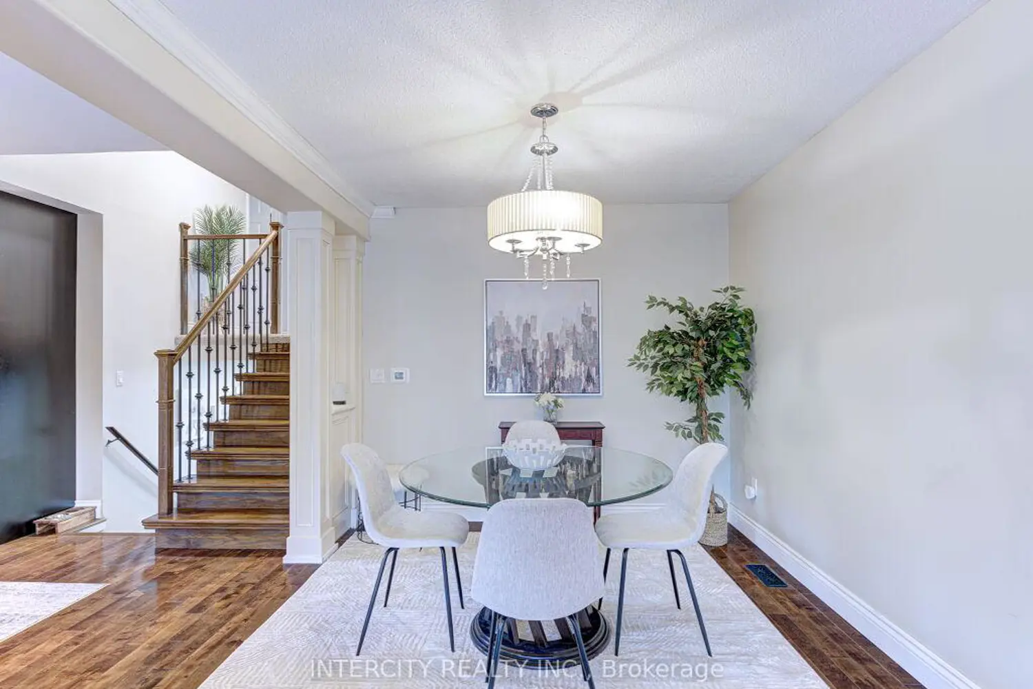 841 Coulson Avenue photo 3