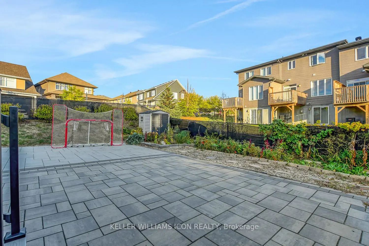 Additional image 18 of 611 Gabriola Way