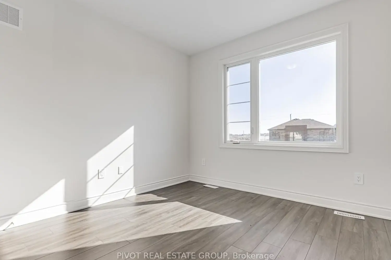 Additional image 14 of 16 Rowe Street