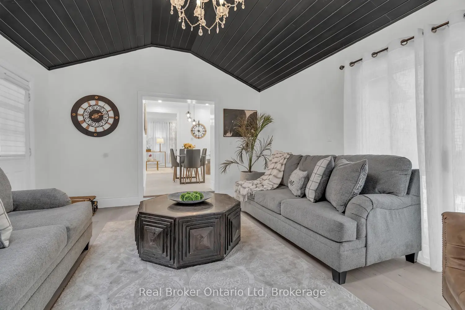 Additional image 5 of 445 Moore Street