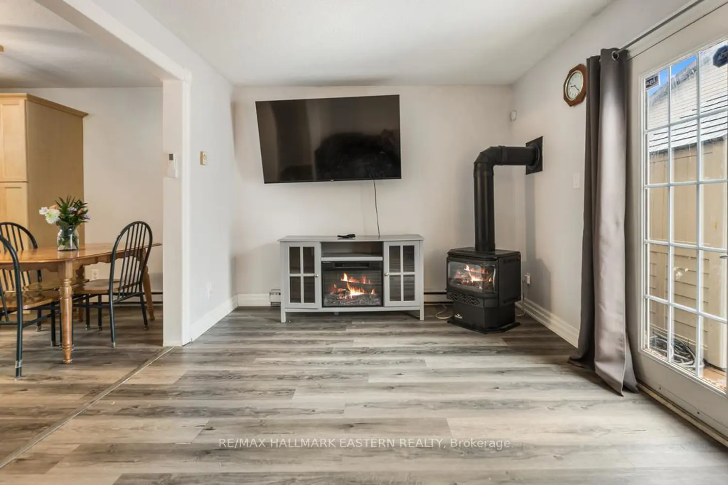 Additional image 4 of 996 Sydenham Road #34