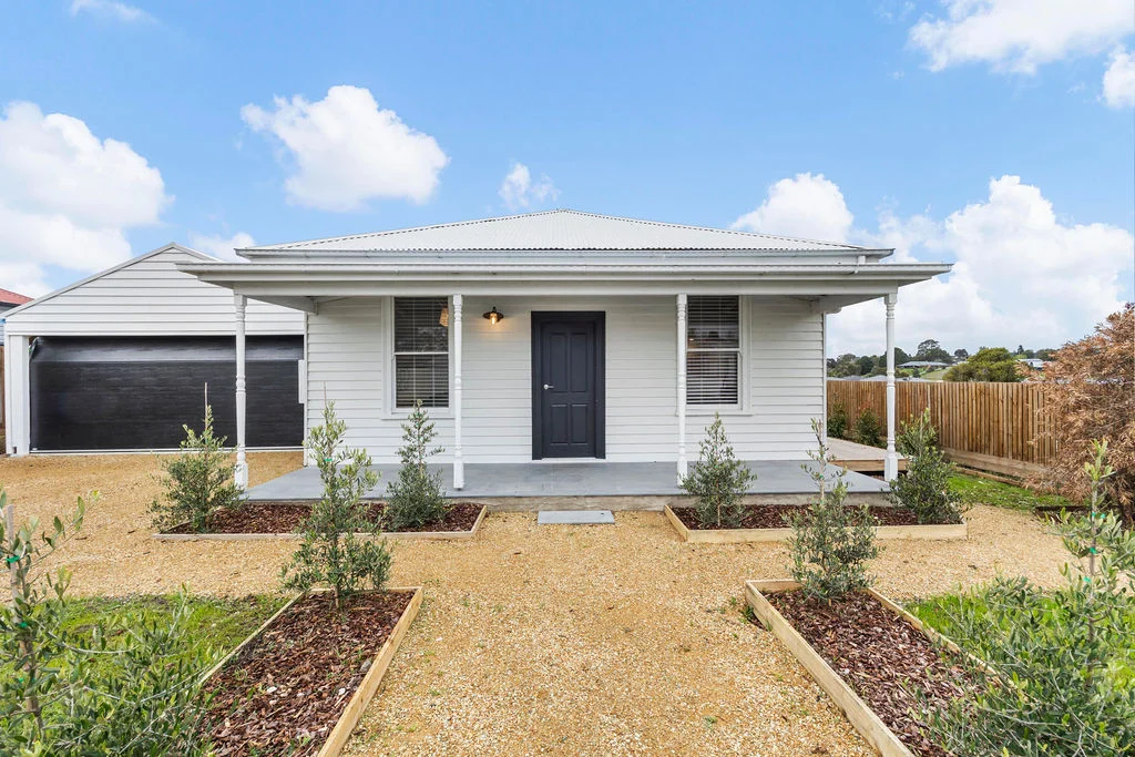 3 Spencer Street, Canadian VIC 3350