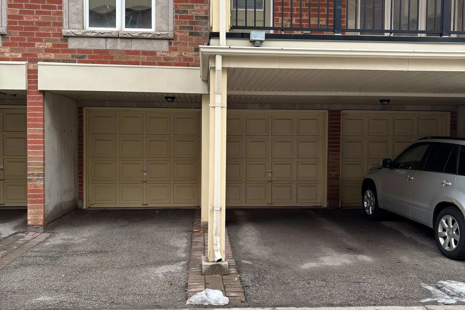 Additional image 11 of 2245 Bur Oak Avenue 86