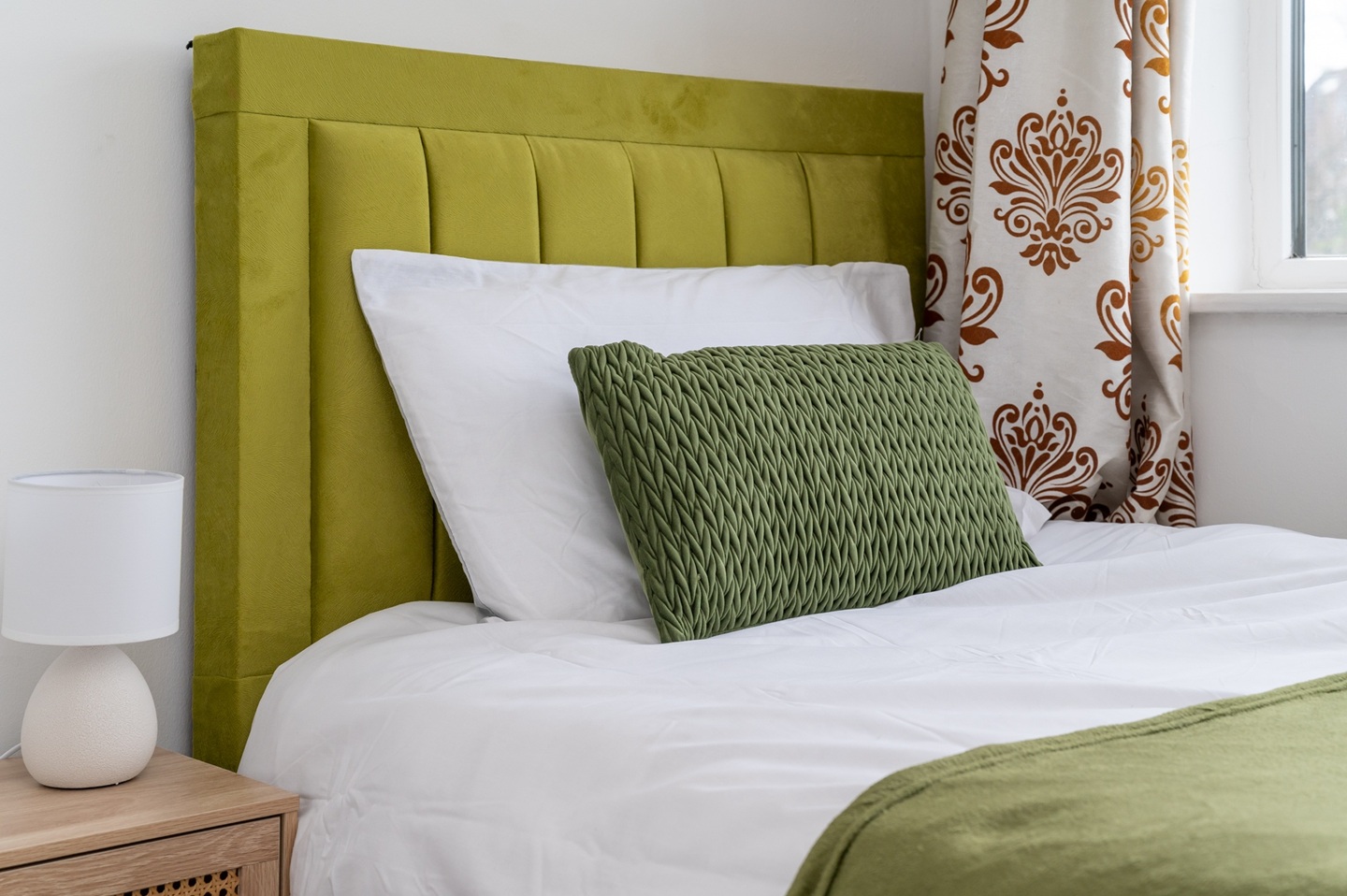 Additional image 4 of 5 Bed Detached House, Fully Furnished In North Leeds, LS17, N1 7GU