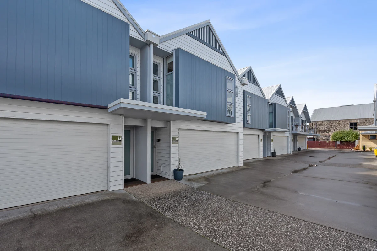 Additional image 23 of 12 / 48-50 Bank Street, Port Fairy VIC 3284