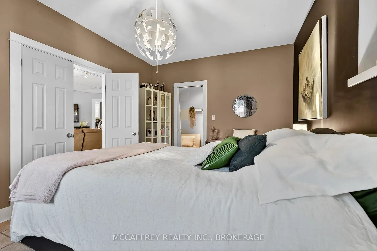 Additional image 11 of 45 Huron Street