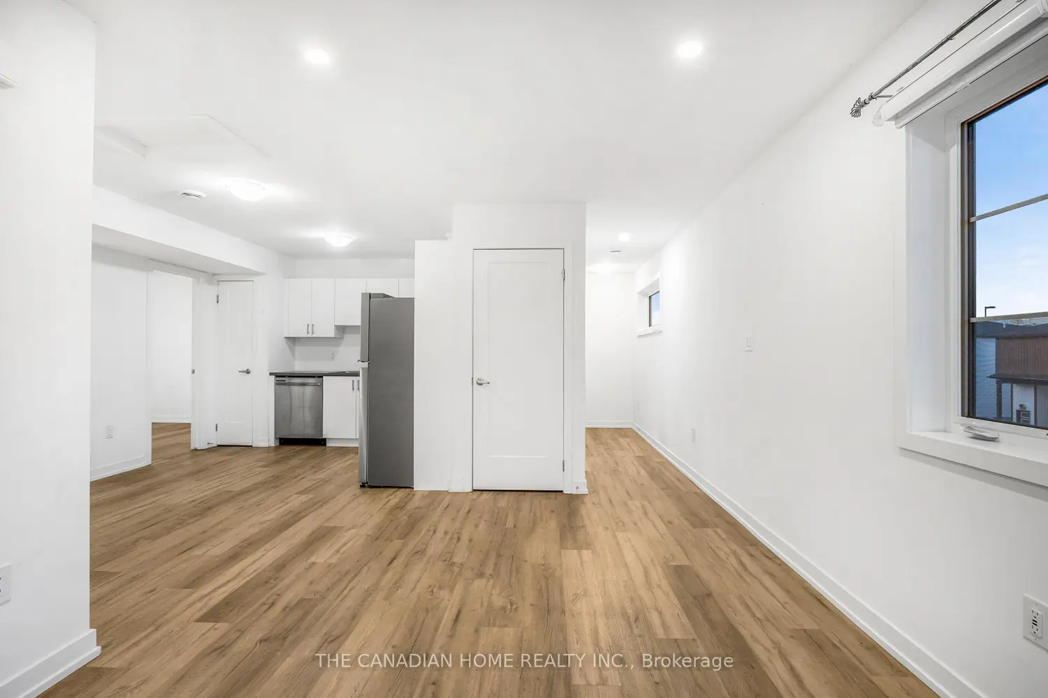 Additional image 5 of 4263 Fourth Avenue Unit 332