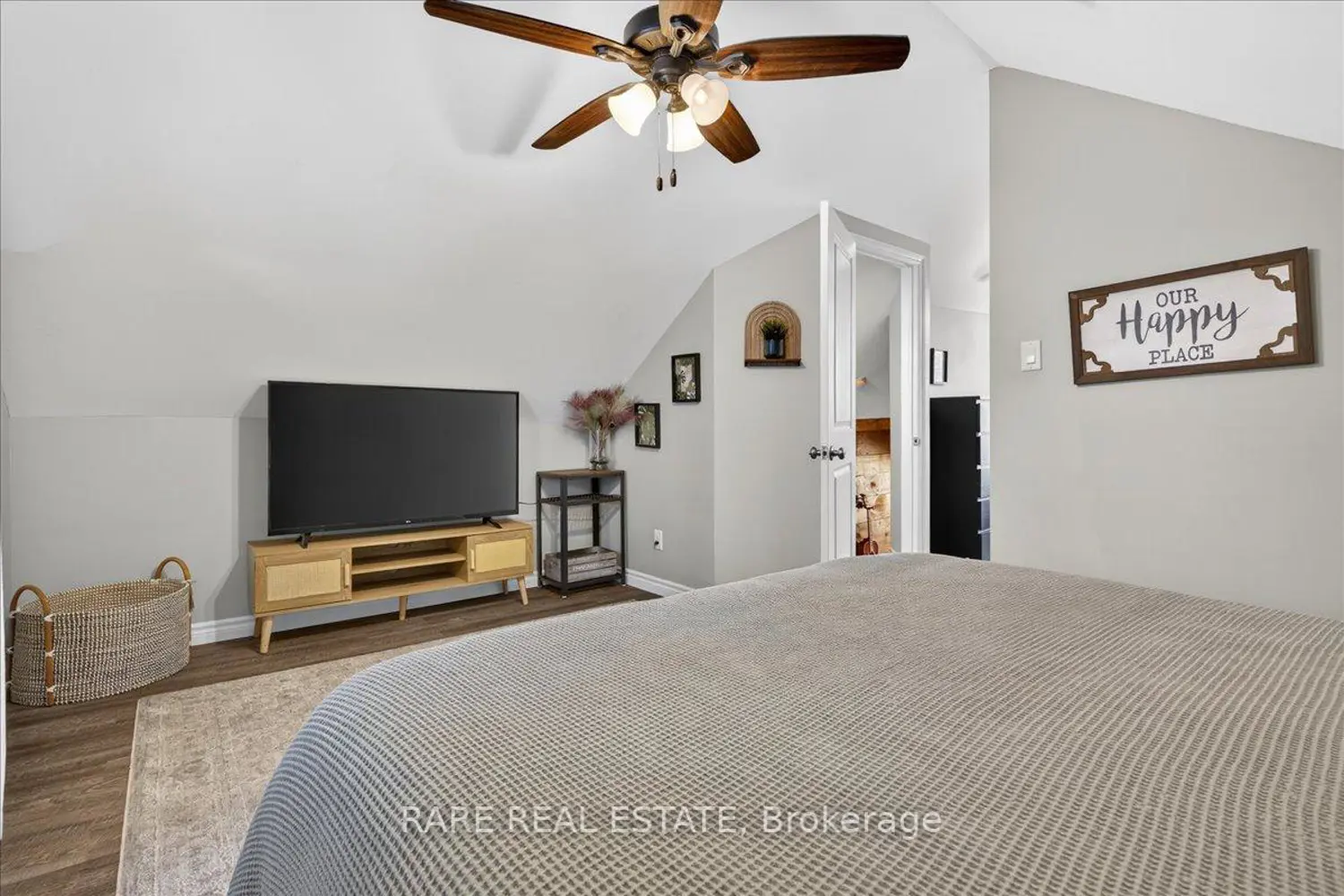 Additional image 16 of 119 Essa Road