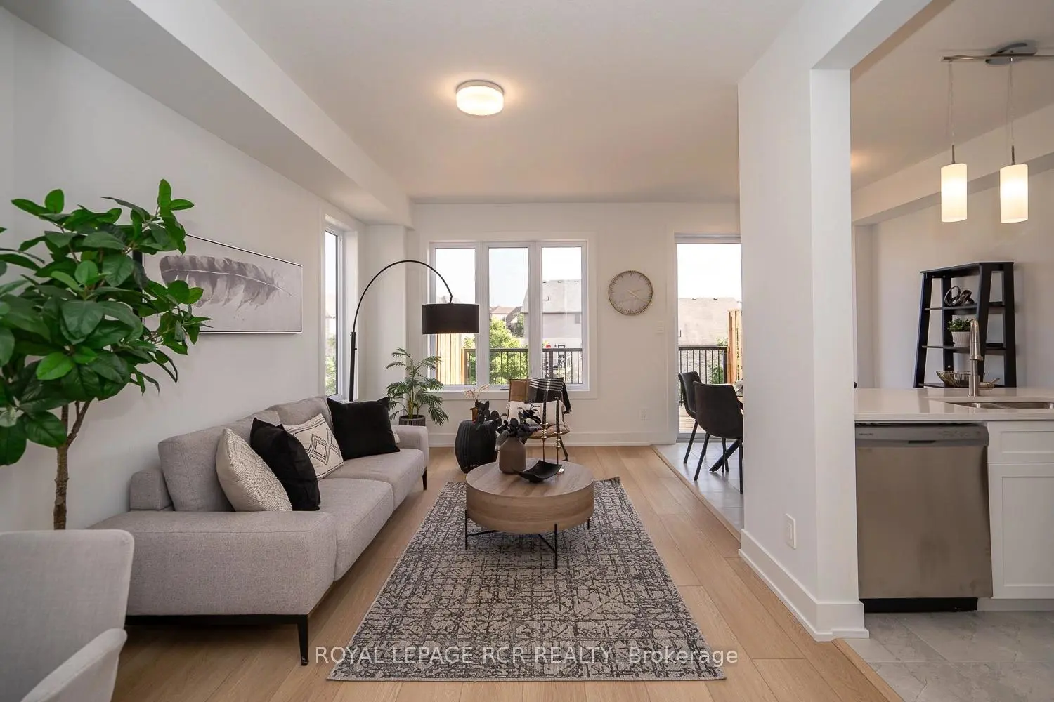 Additional image 3 of 690 Broadway Avenue 8