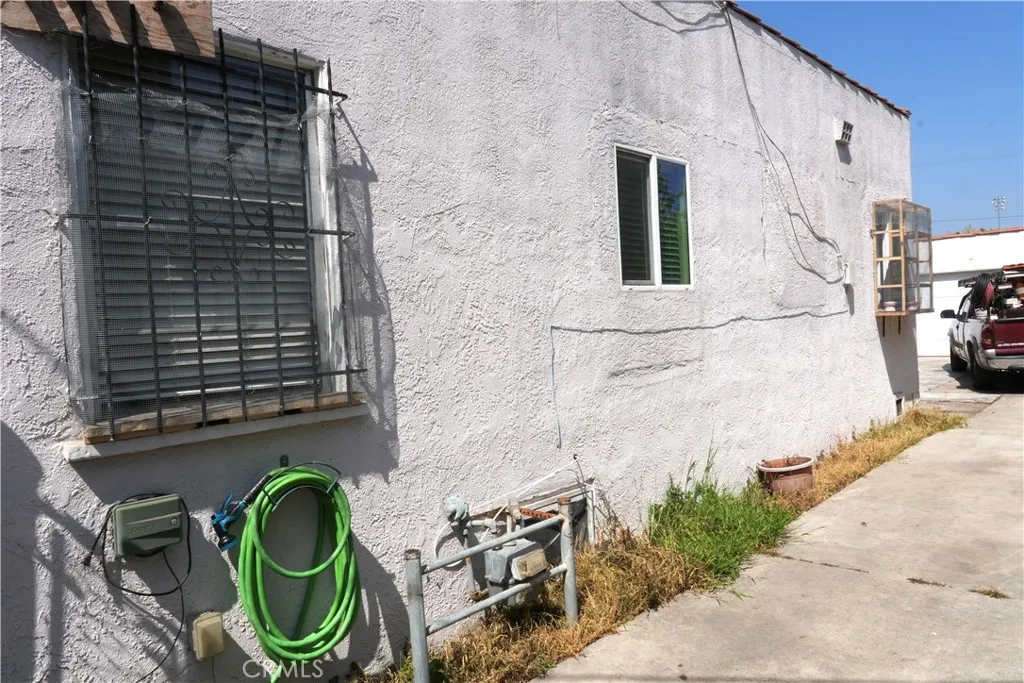 Additional image 48 of 611 W 91st St, Los Angeles, CA 90044