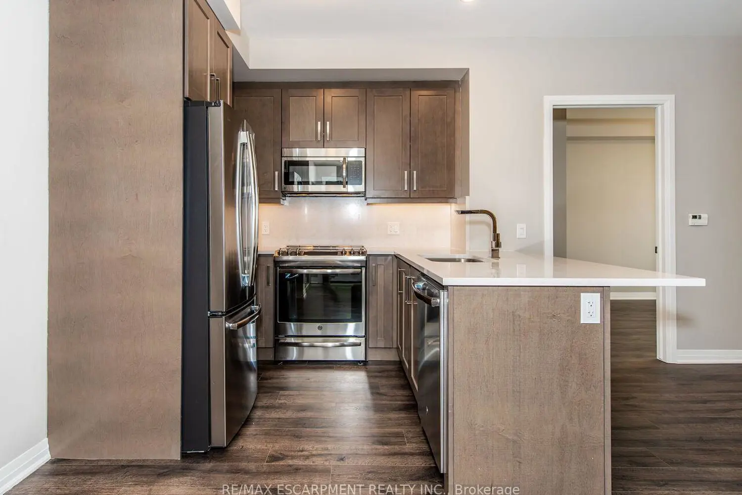 Additional image 6 of 1105 Leger Way 412