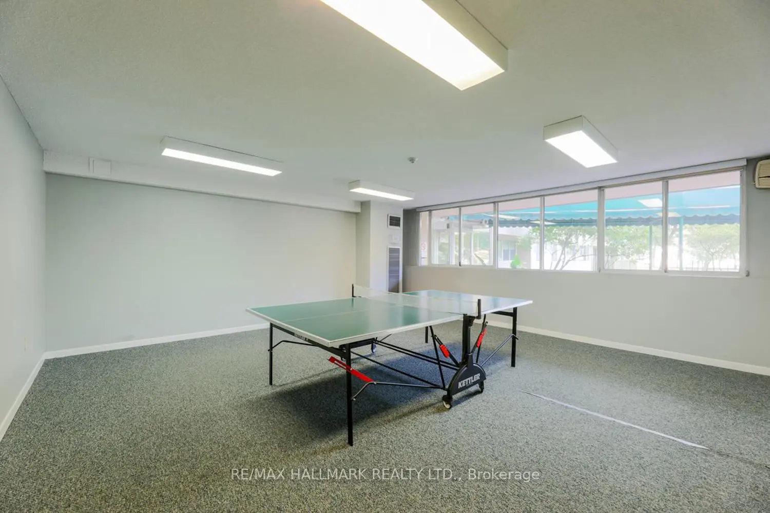 Additional image 16 of 3590 Kaneff Crescent 702