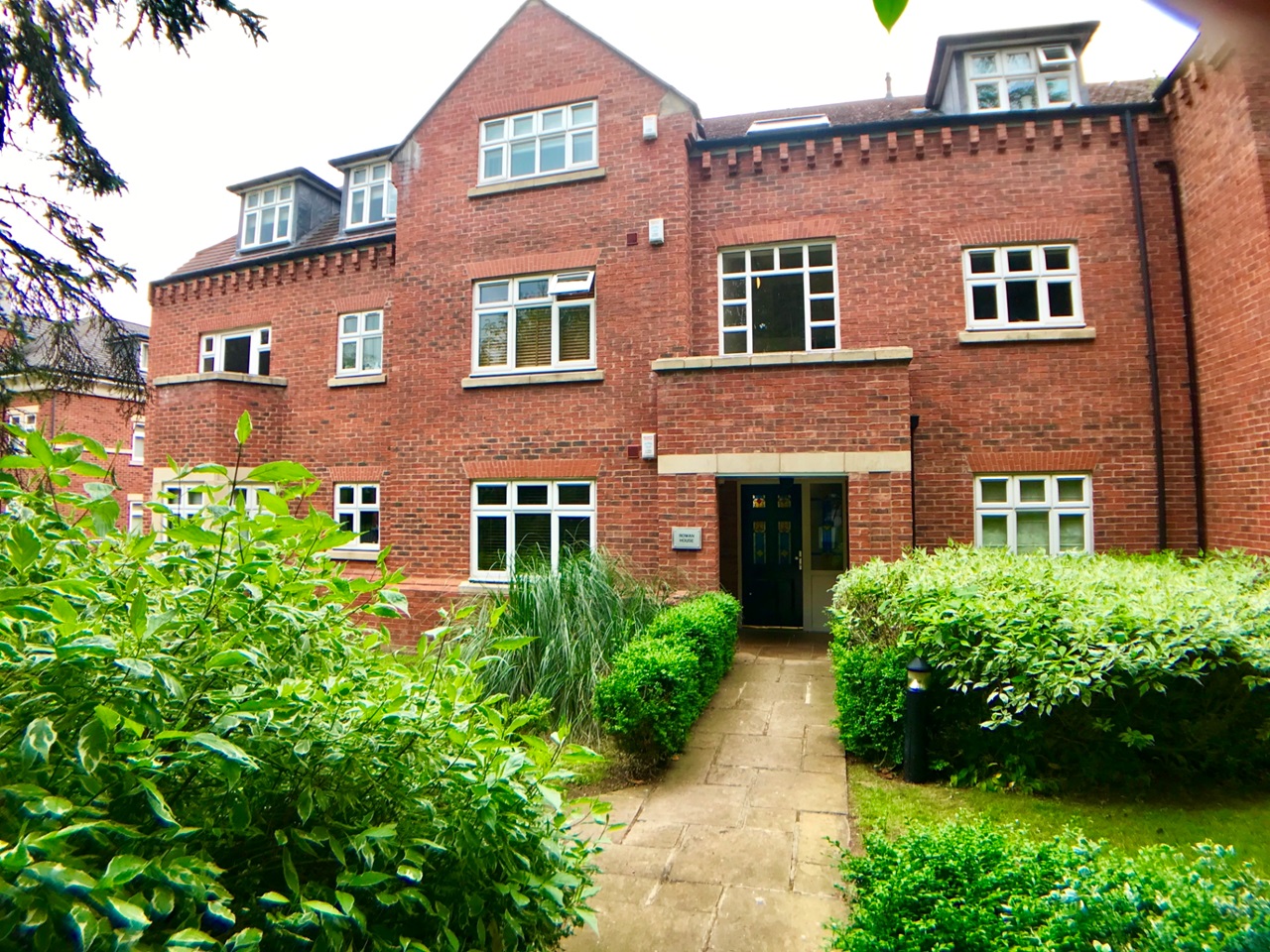 Additional image 2 of 2 Bed Flat, Wood Moor Court, LS17, N1 7GU