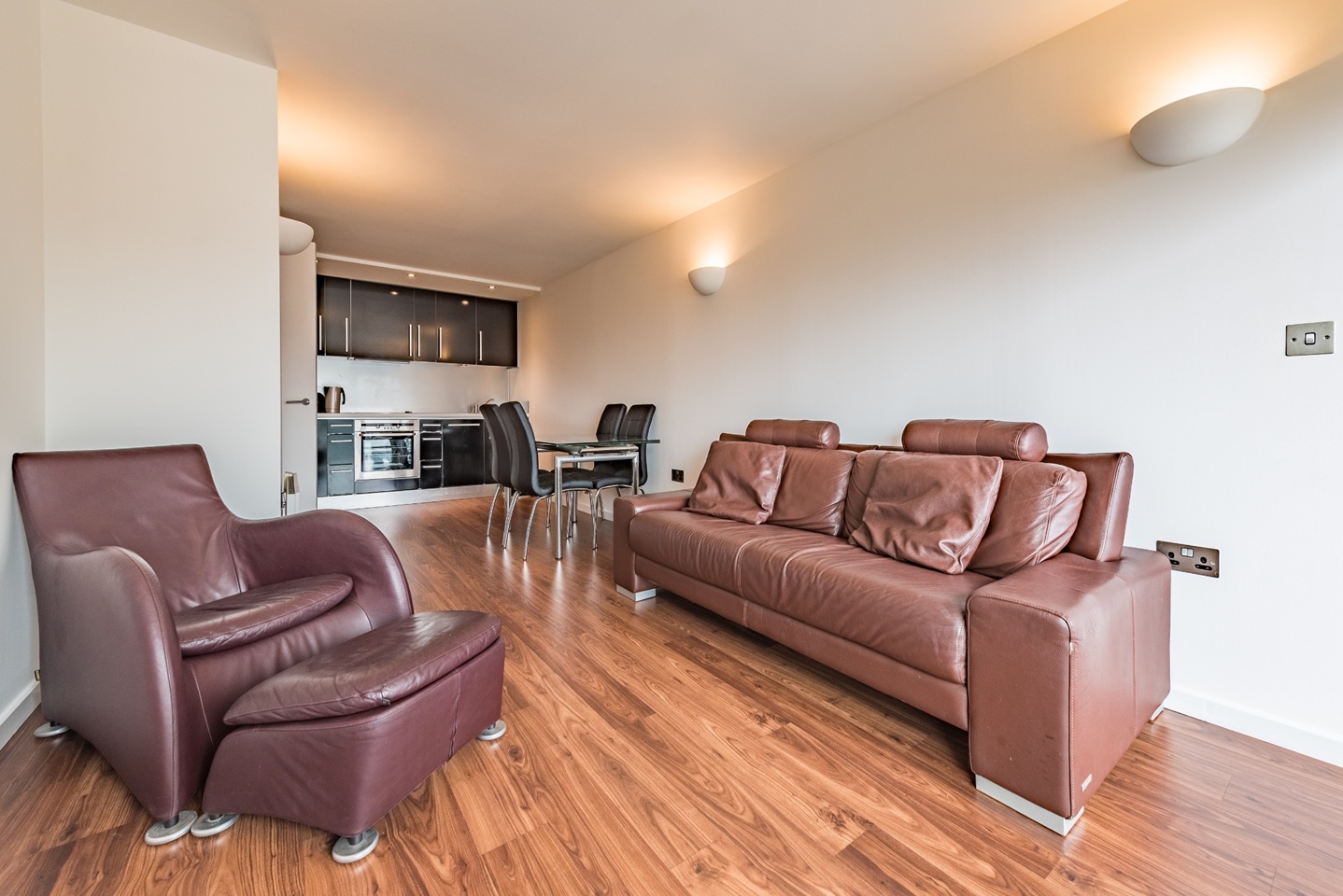 Additional image 2 of 2 Bed Flat, Riverside Way, LS1, N1 7GU