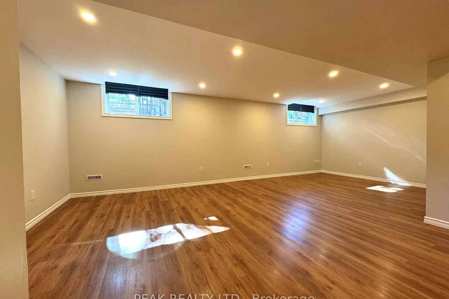 Additional image 17 of 44 Windsor Circle