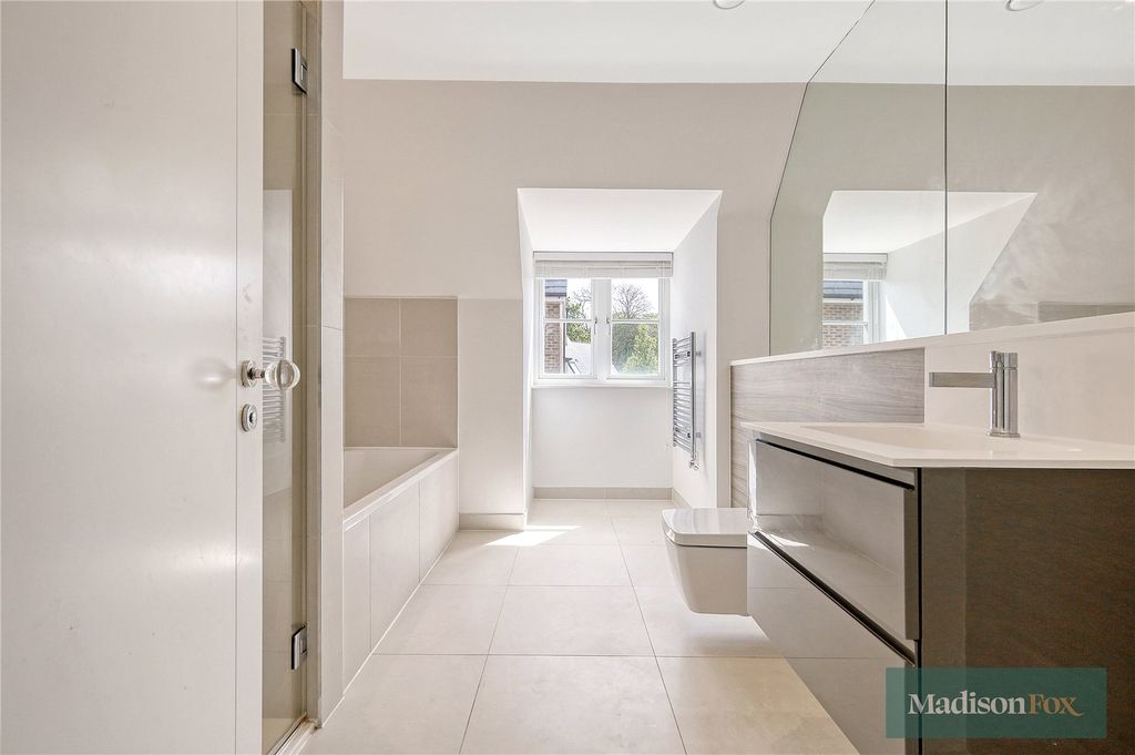 Additional image 21 of 5 bed detached house for saleHigh Road, Chigwell, Essex IG7