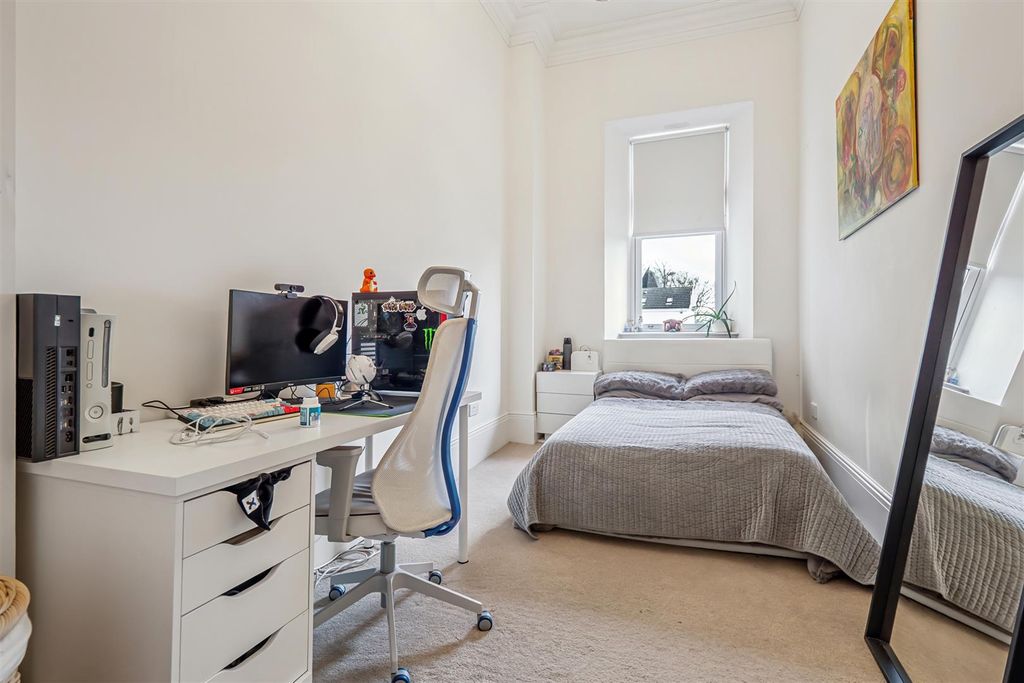 Additional image 11 of 3 bed flat for saleHelenslee Road, Dumbarton G82