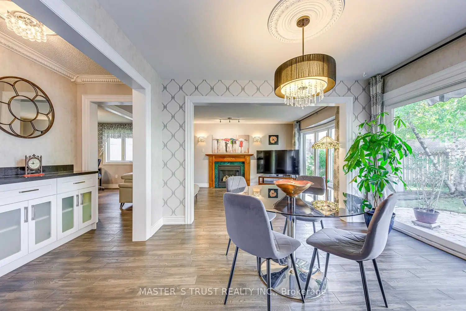 Additional image 8 of 66 Snow Leopard Court