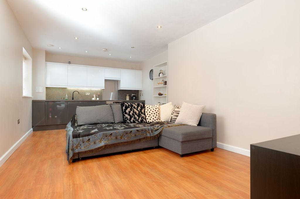 Additional image 4 of 1 bed flat for saleEyre Lane, Sheffield S1