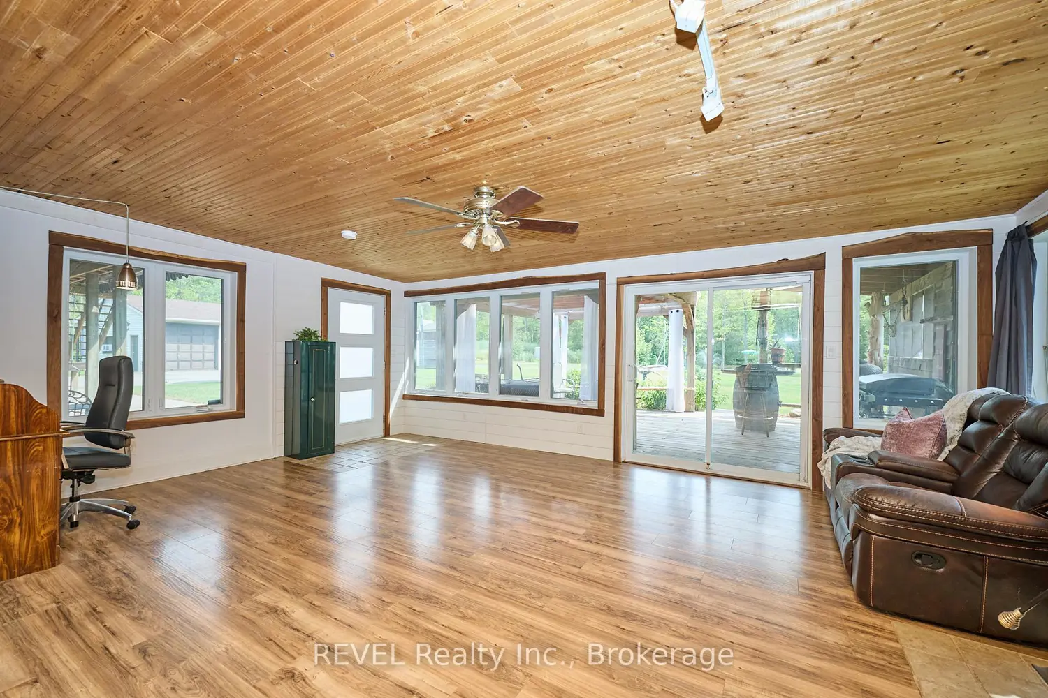 Additional image 6 of 740 Highway 20