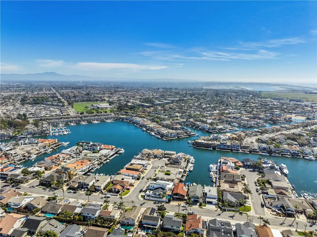 Additional image 93 of 4232 Calhoun Dr, Huntington Beach, CA 92649