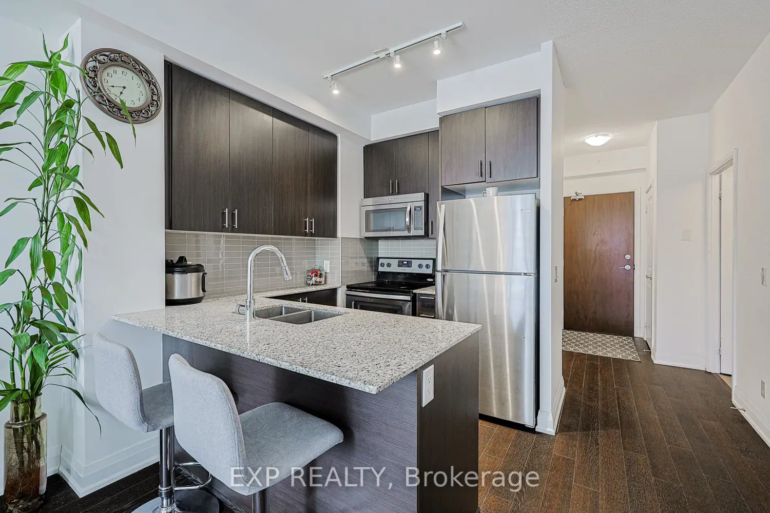 Additional image 9 of 9582 Markham Road 302