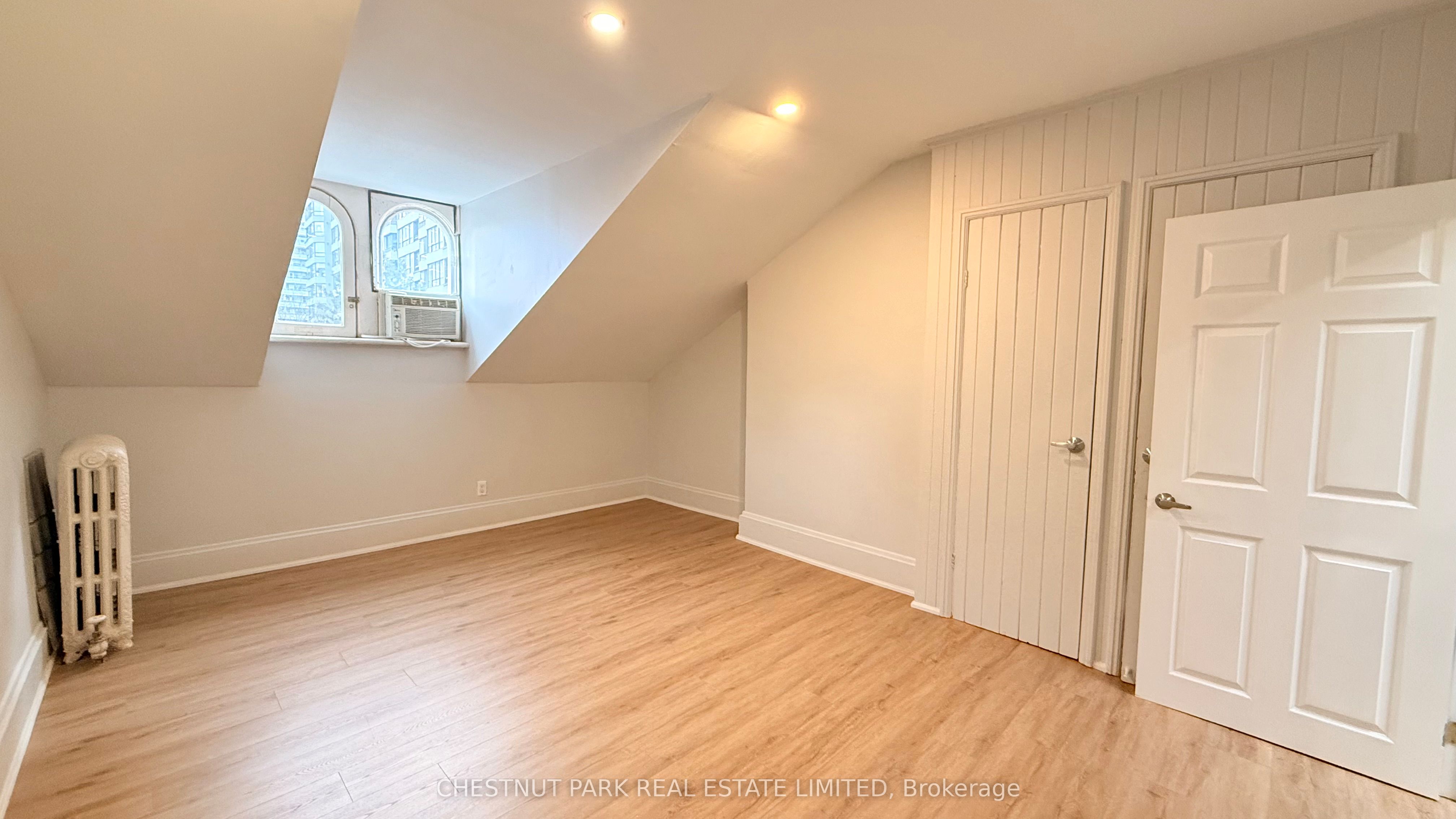 Additional image 2 of Unit 5-342 Jarvis Street, Toronto, ON, M4Y 2G6