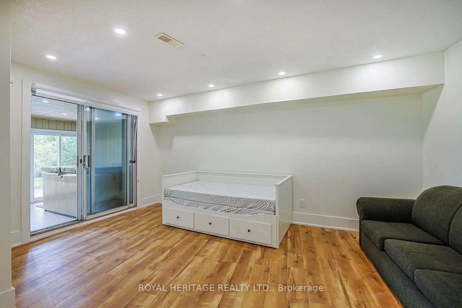 Additional image 13 of 5225 Rice Lake Drive