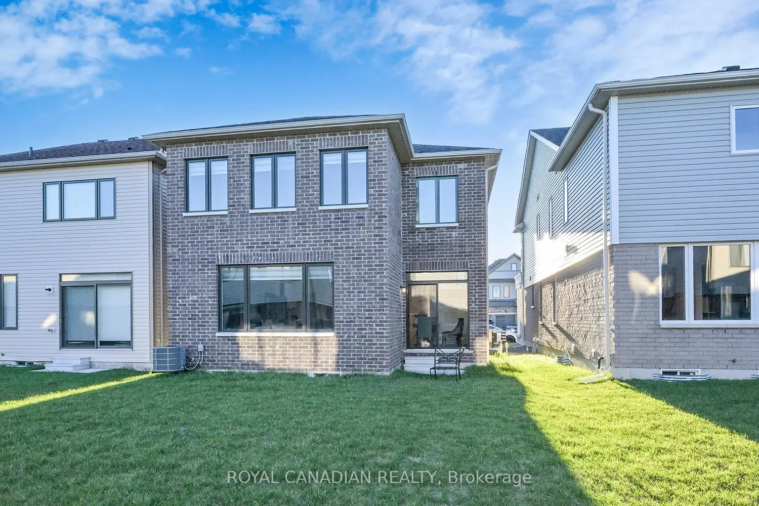 Additional image 19 of 38 Rochester Drive