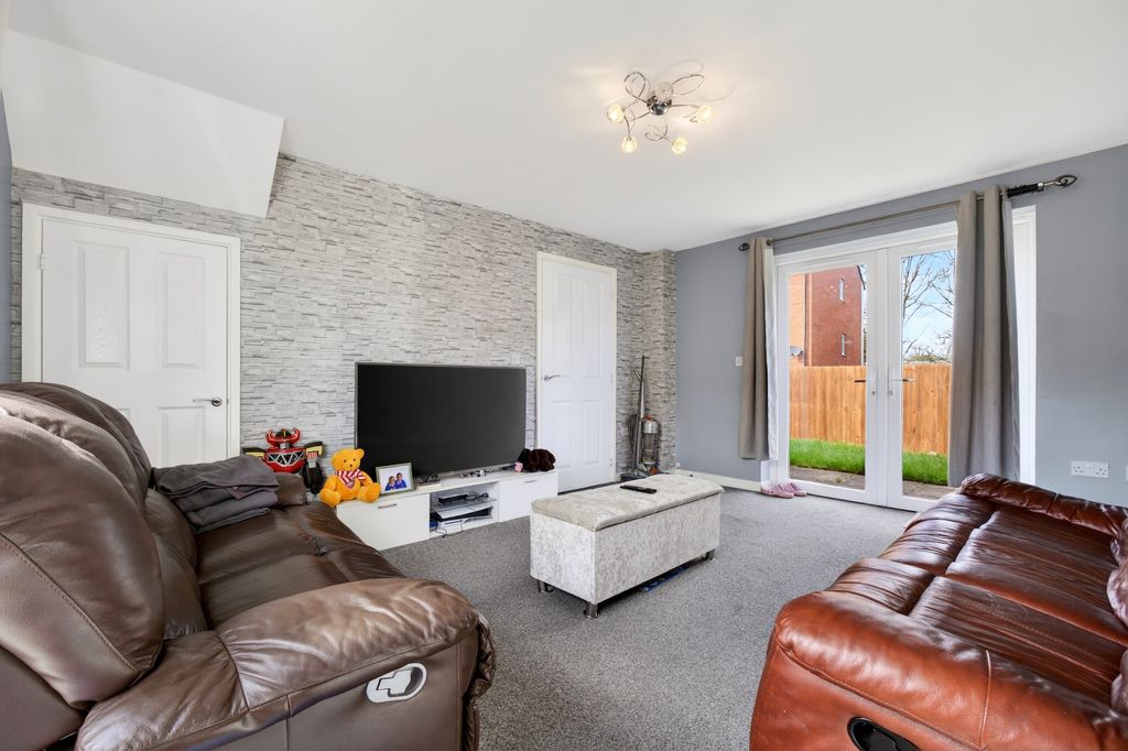 Additional image 3 of 3 bed semi-detached house for saleWoodward Avenue, Hereford, Herefordshire HR2