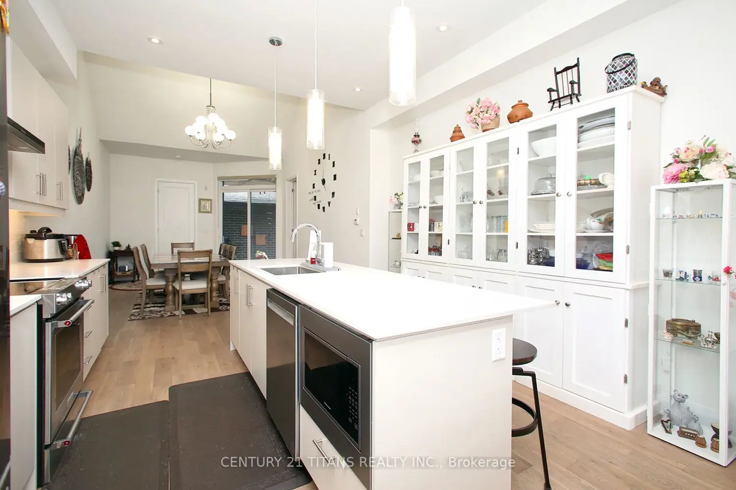 Additional image 10 of 18 Vern Robertson Gate