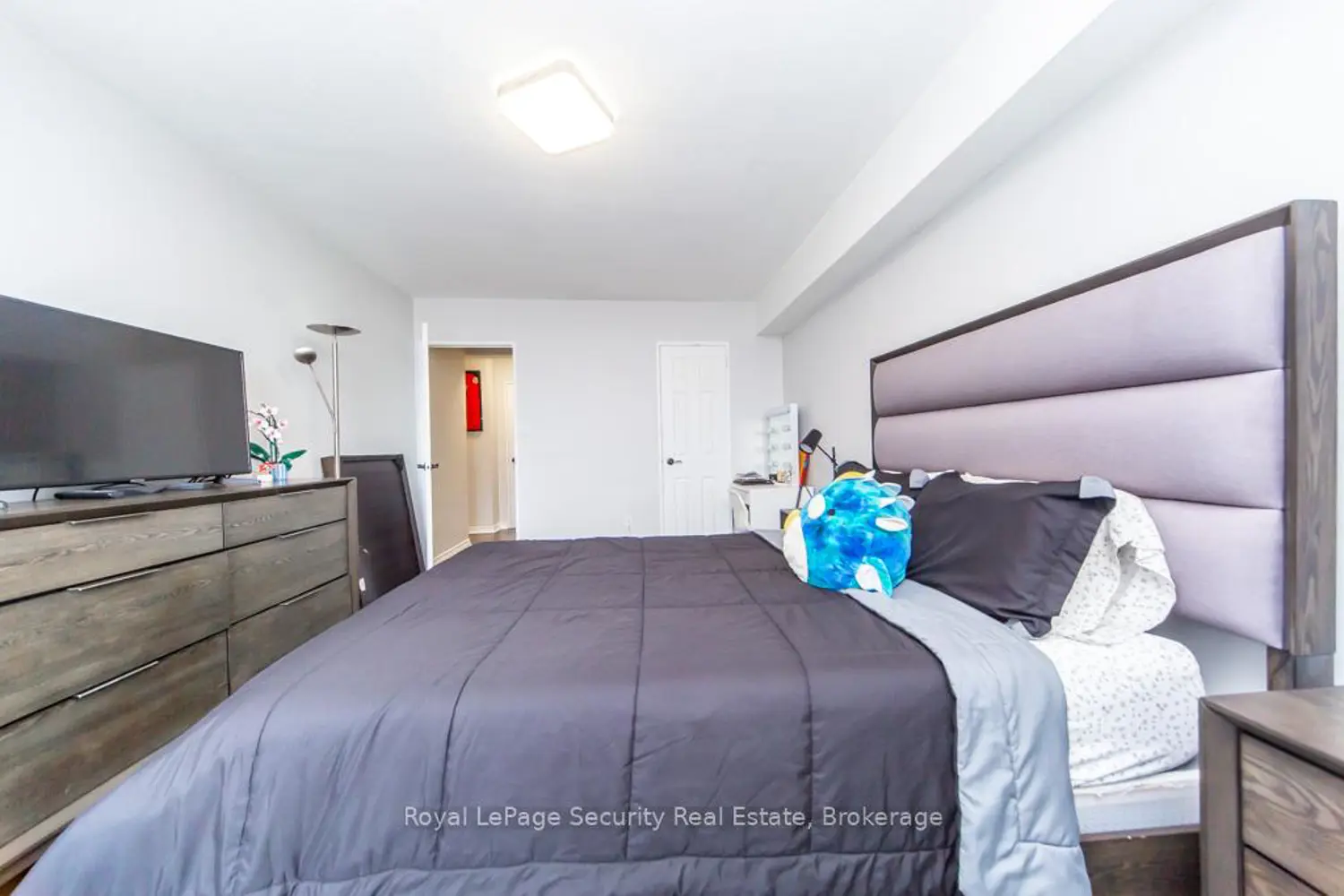 Additional image 12 of 85 Emmett Avenue 2106