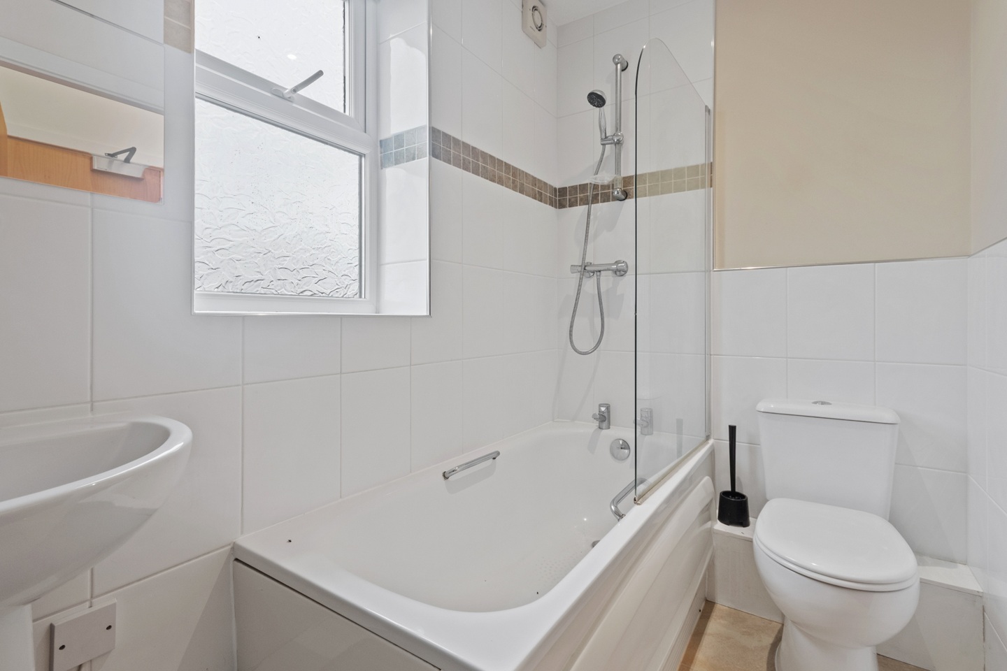 Additional image 8 of 1 Bed Flat, Airedale House, LS13, N1 7GU