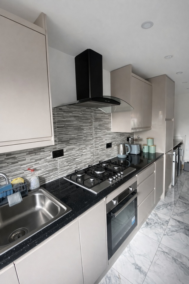 Additional image 3 of 1 Bed Flat, Hawkhurst Road, M13, N1 7GU