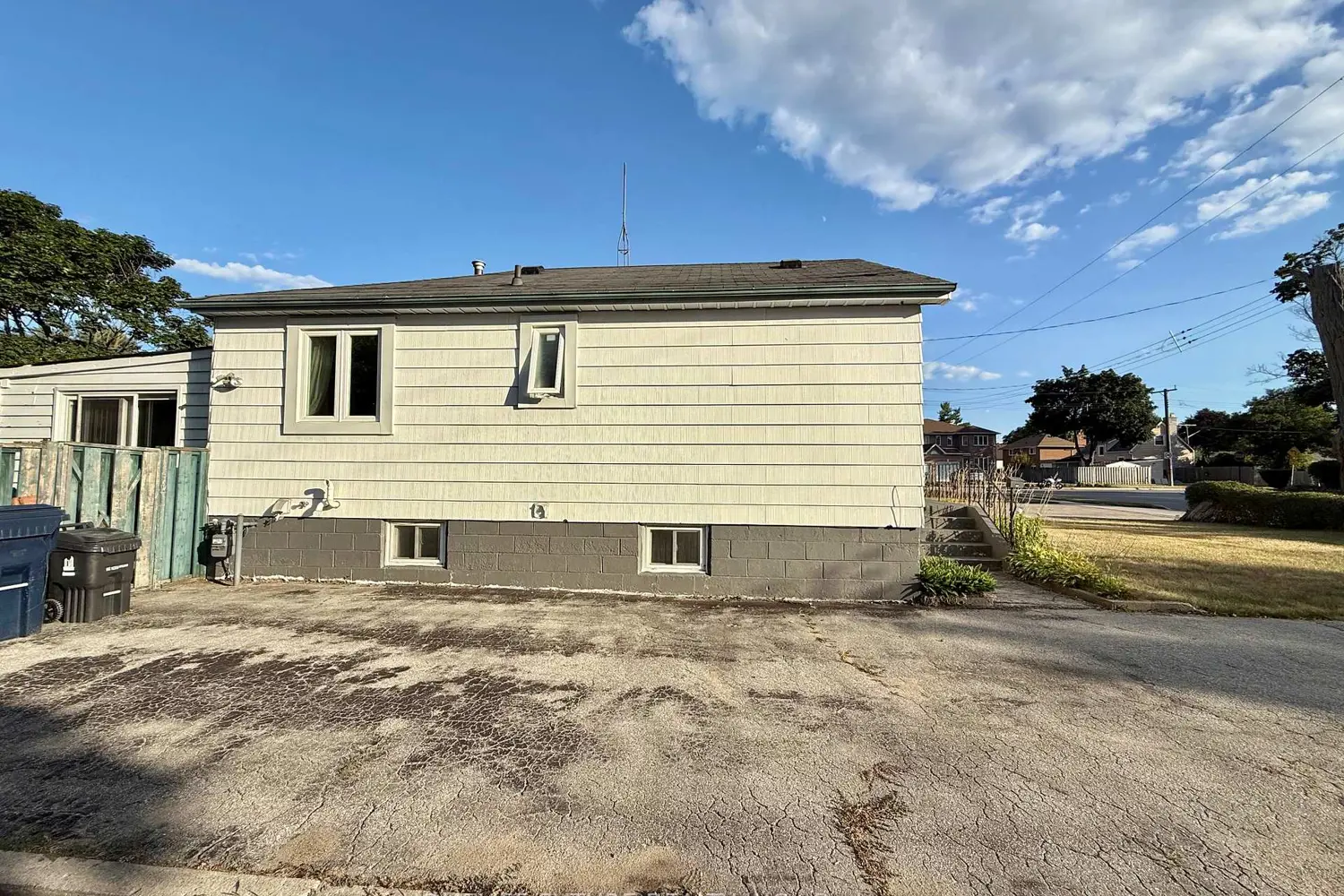 Additional image 4 of 5 Weir Crescent