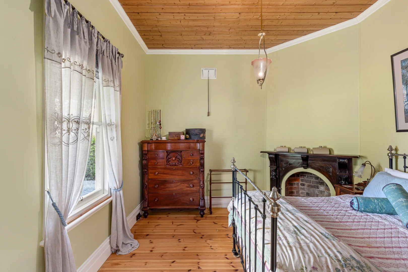 Additional image 14 of 213-215 High Street, Learmonth VIC 3352