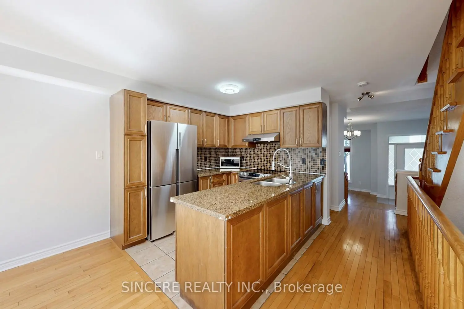 Additional image 8 of 973 The Queensway