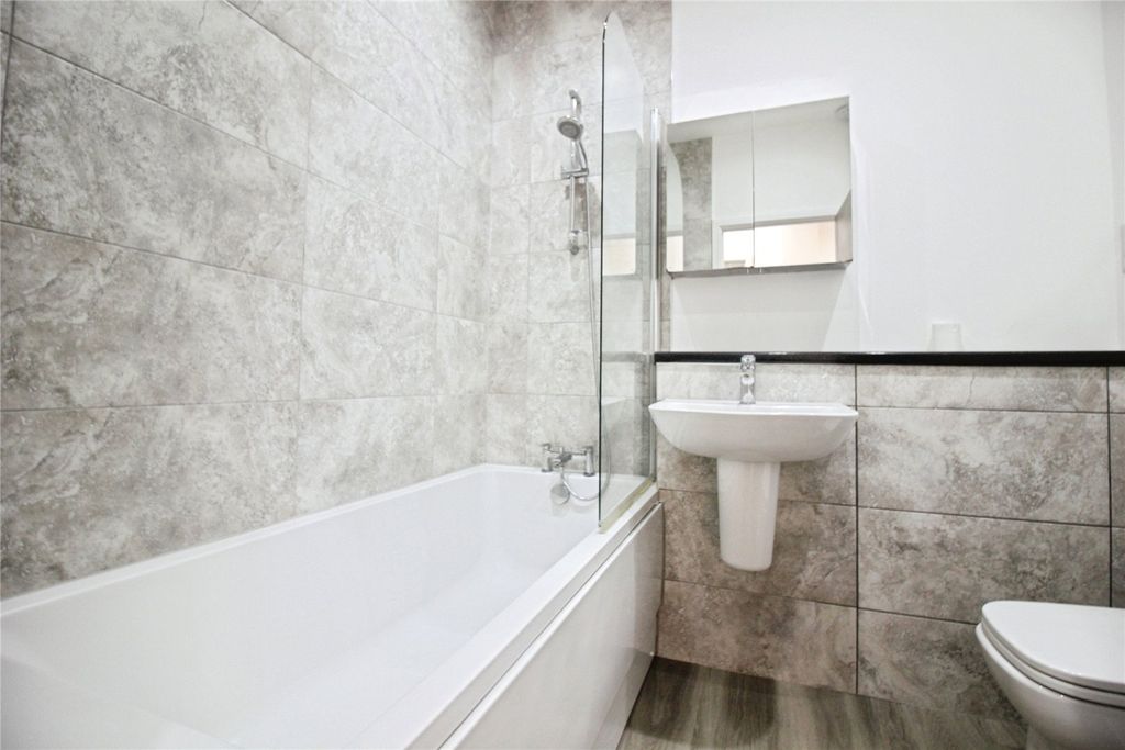 Additional image 7 of 2 bed flat for saleWatlington Street, Reading RG1