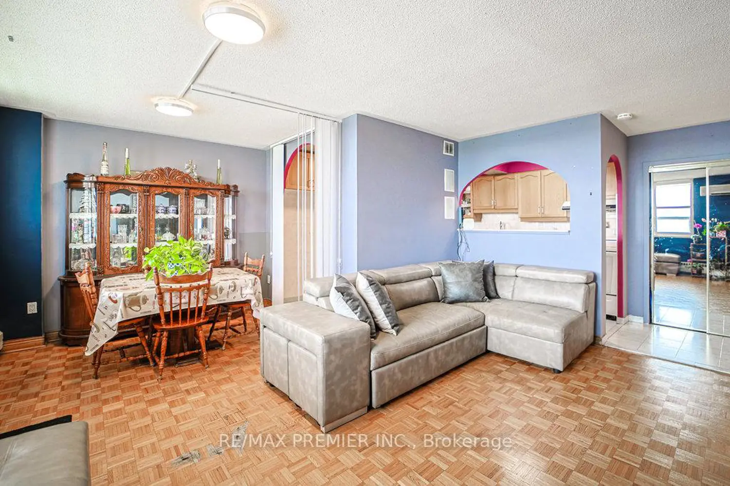 Additional image 4 of 3460 Keele Street 511