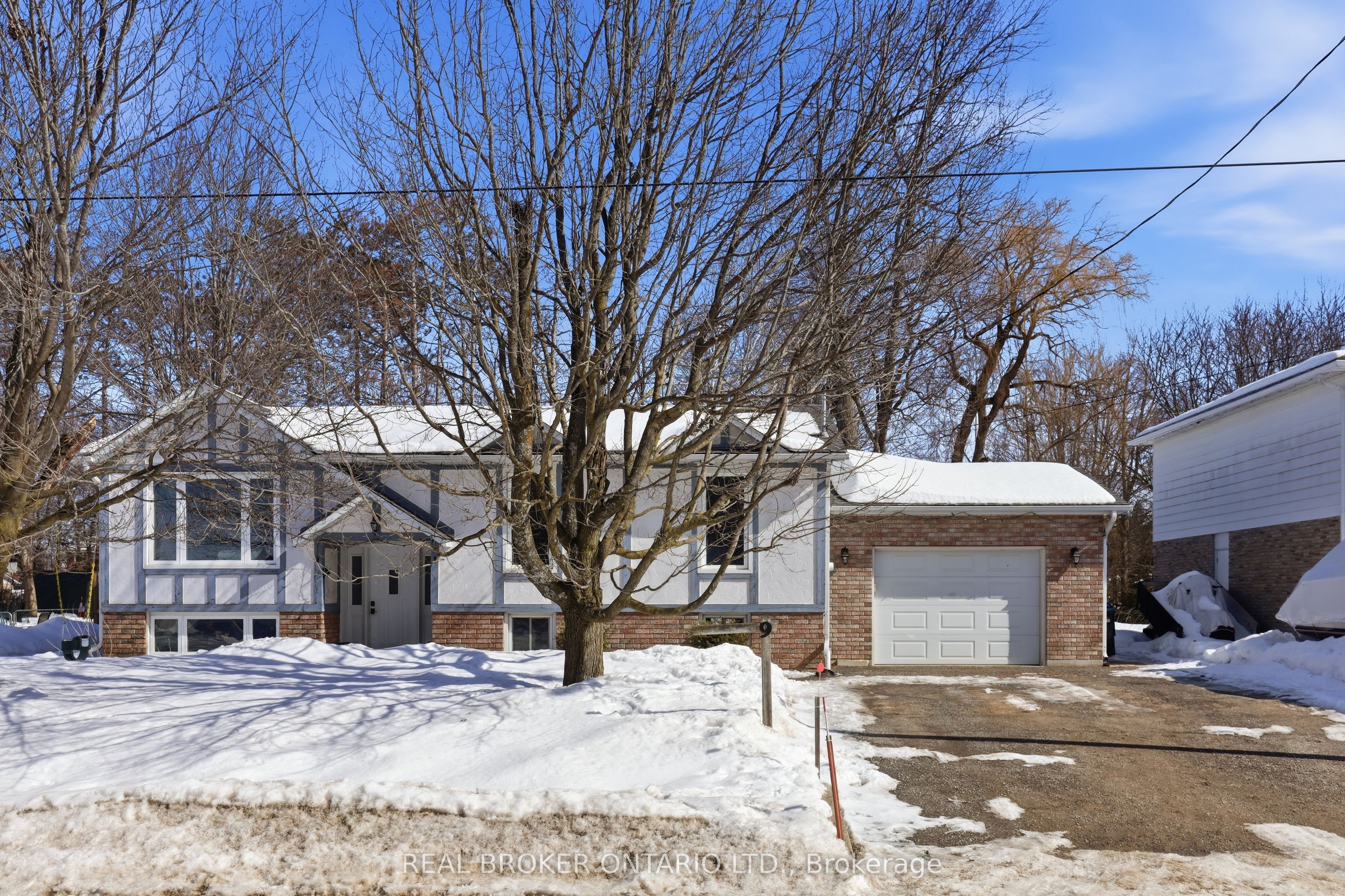 9 Pine Park Boulevard, Adjala-tosorontio, ON, L0M 1J0