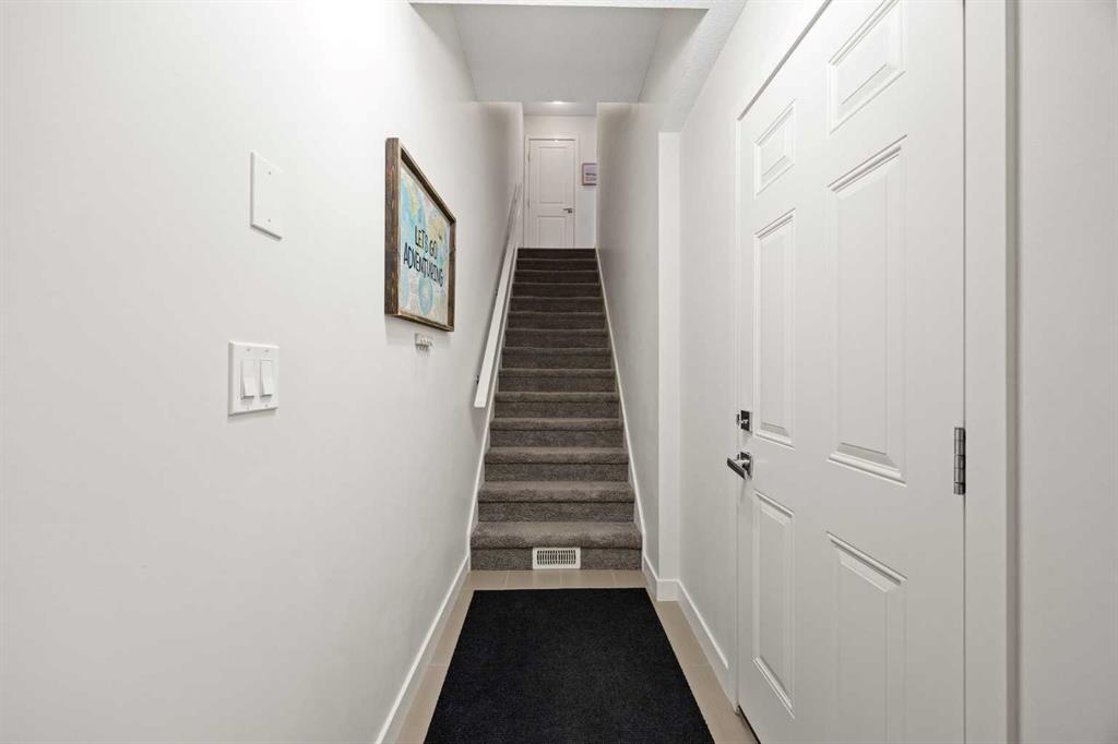 Additional image 5 of 10 Sherwood Row NW, Calgary, AB, T3R 0X1