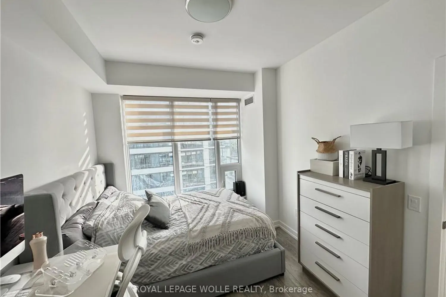 Additional image 11 of 15 Wellington Street 1114