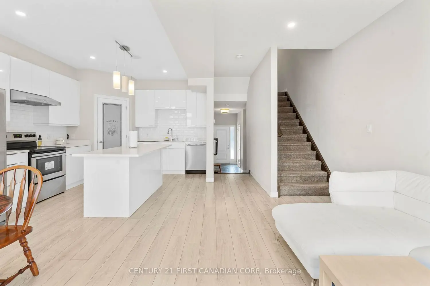 Additional image 7 of 811 Sarnia Road 56