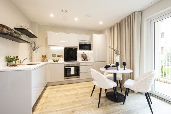 Additional image 2 of 2 bed flat for saleAlbert Road, East Barnet, Barnet EN4