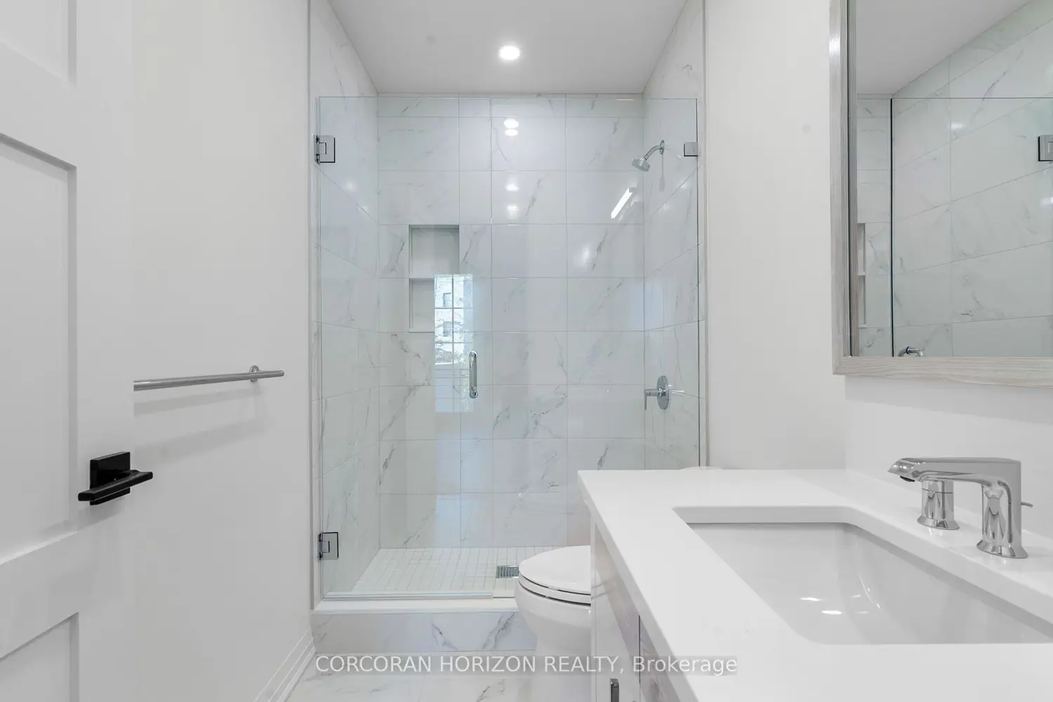 Additional image 12 of 6523 Wellington 7 Road 32