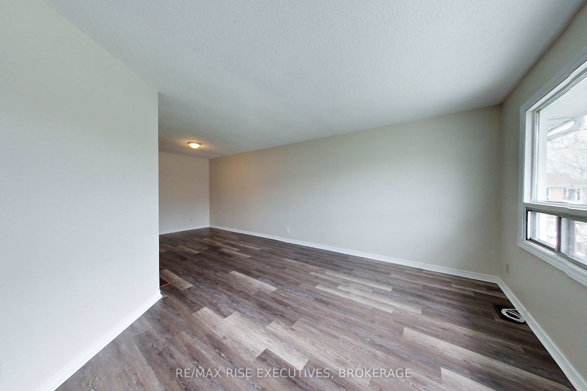 Additional image 2 of 744 Selkirk Road, Kingston, ON, K7P 1A5