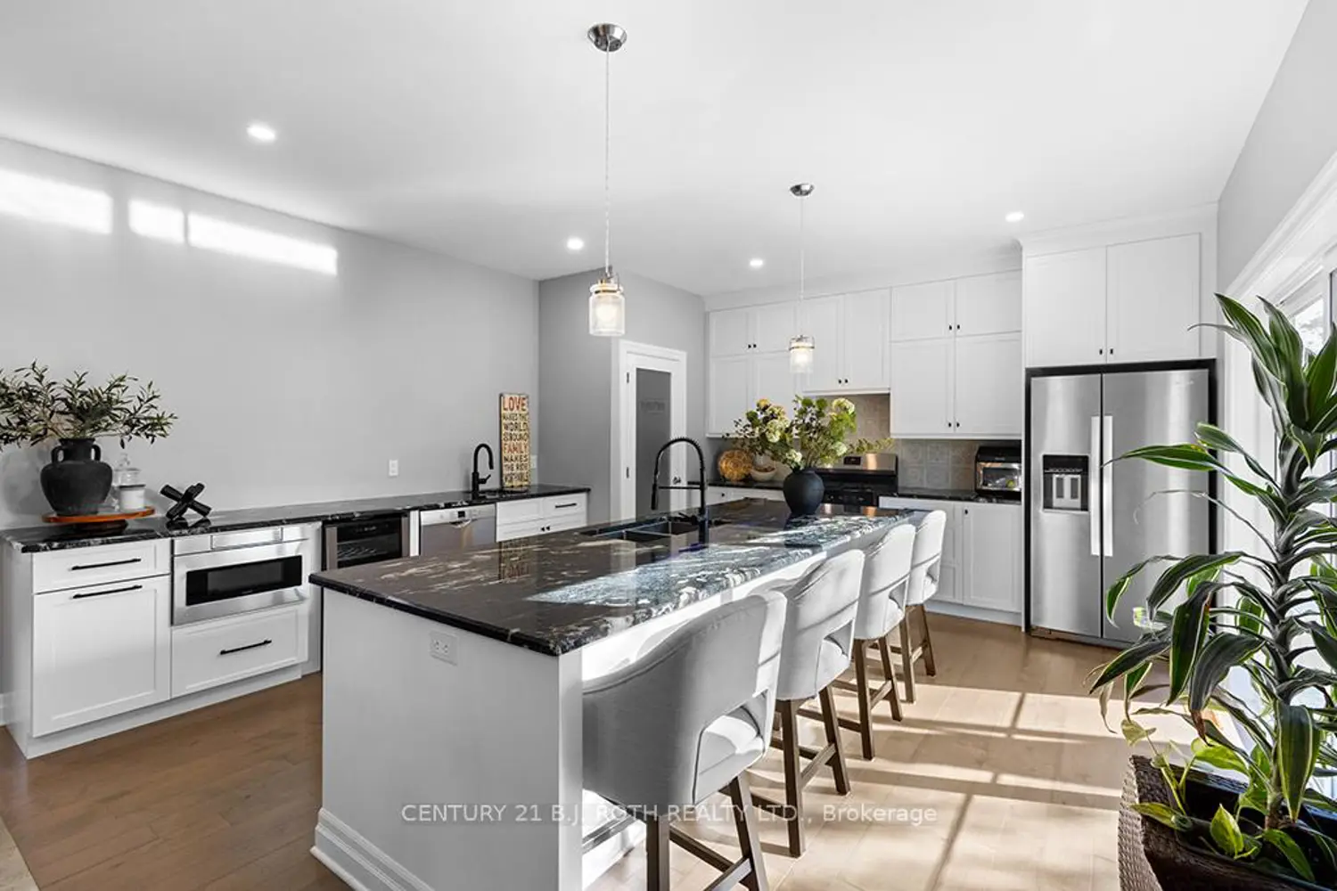 Additional image 2 of 1076 7Th Avenue