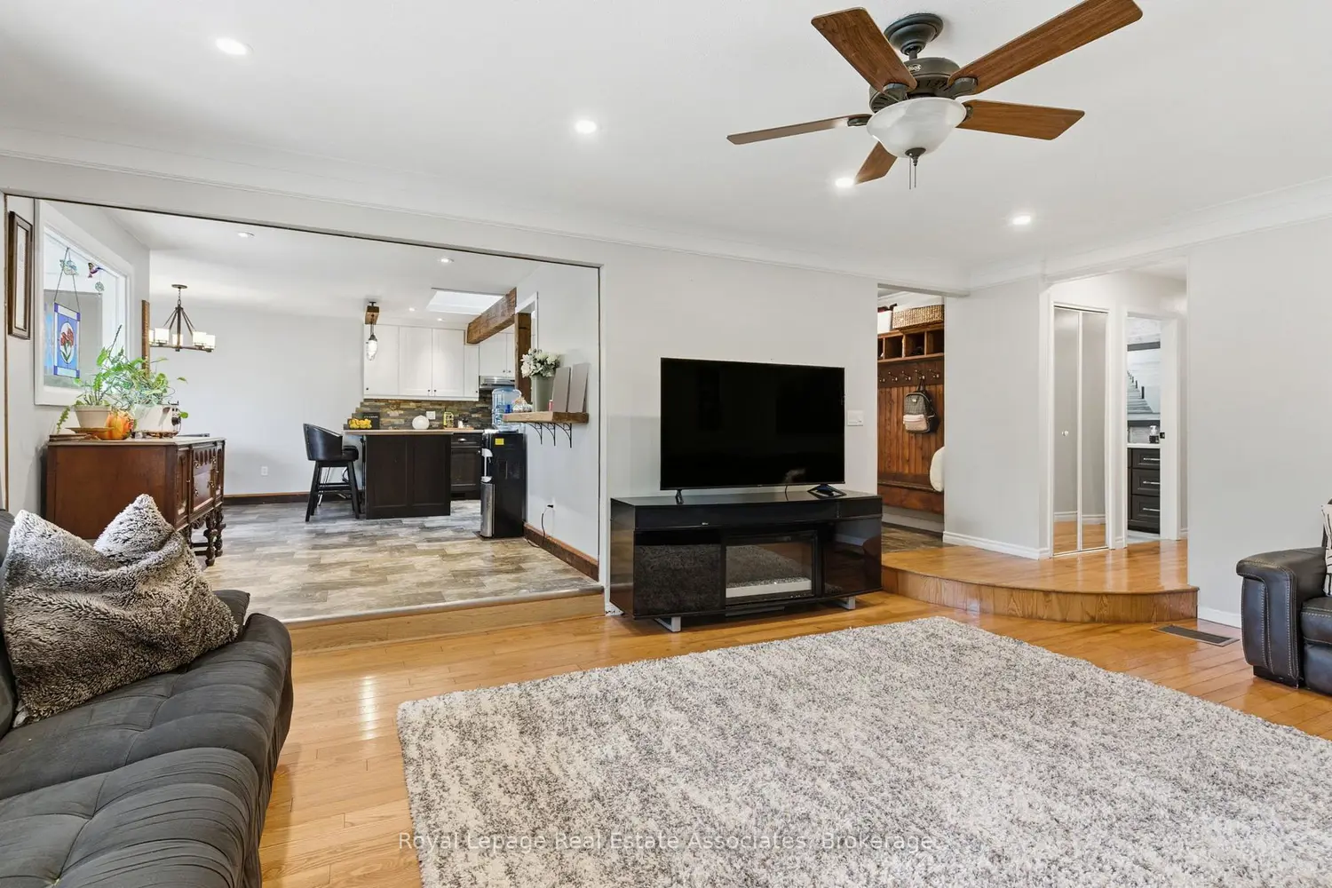 Additional image 3 of 1967 Regional 97 Road